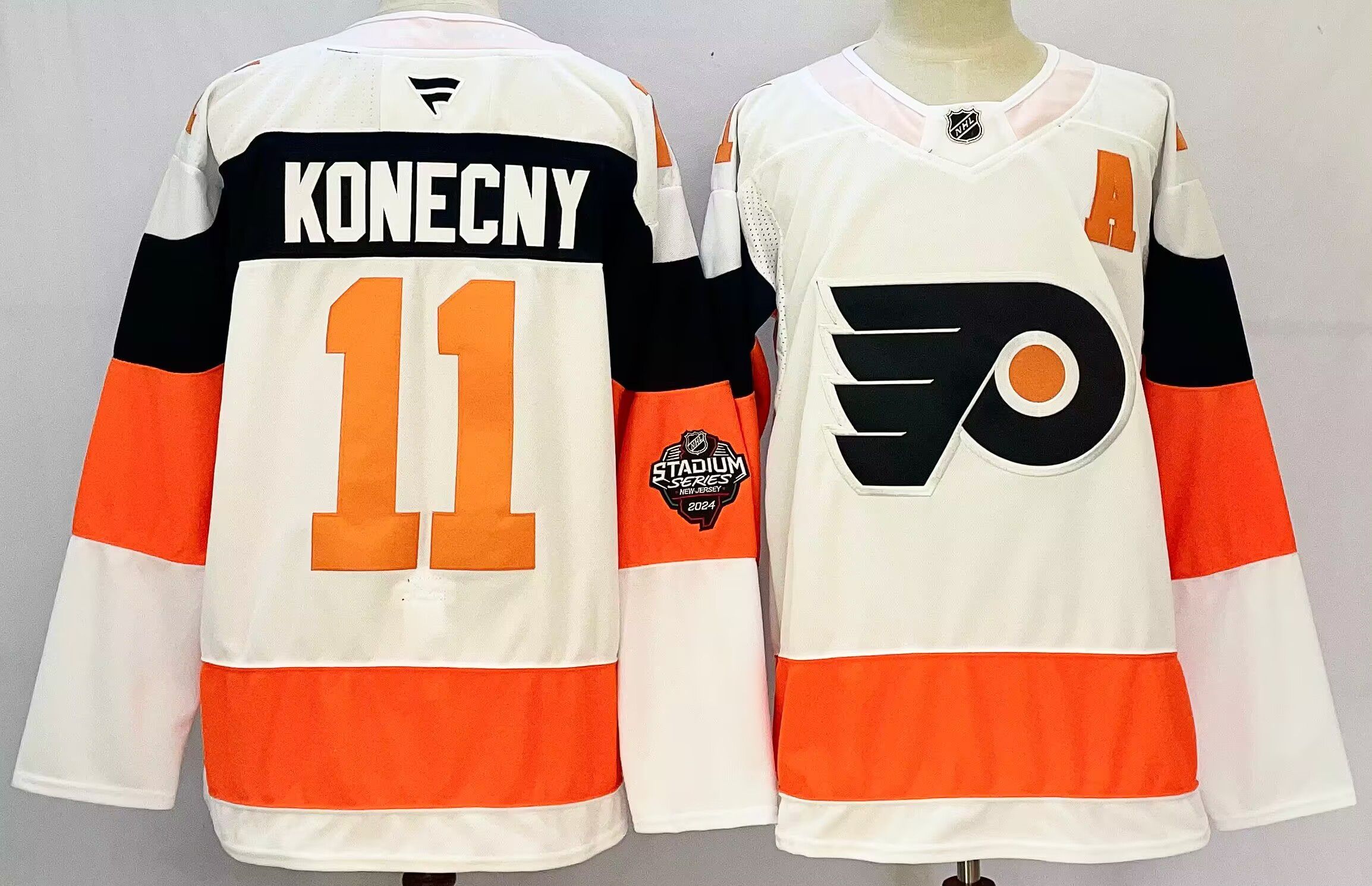 Men Philadelphia Flyers #11 Konecny White 2025 Home Premier Player NHL Jersey->philadelphia flyers->NHL Jersey